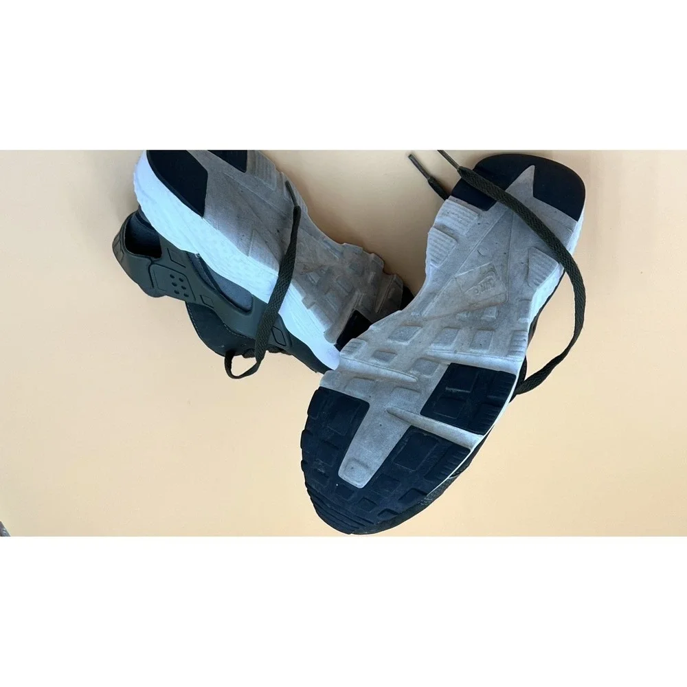 Nike Air Huarache Cargo Khaki White 6.5Y